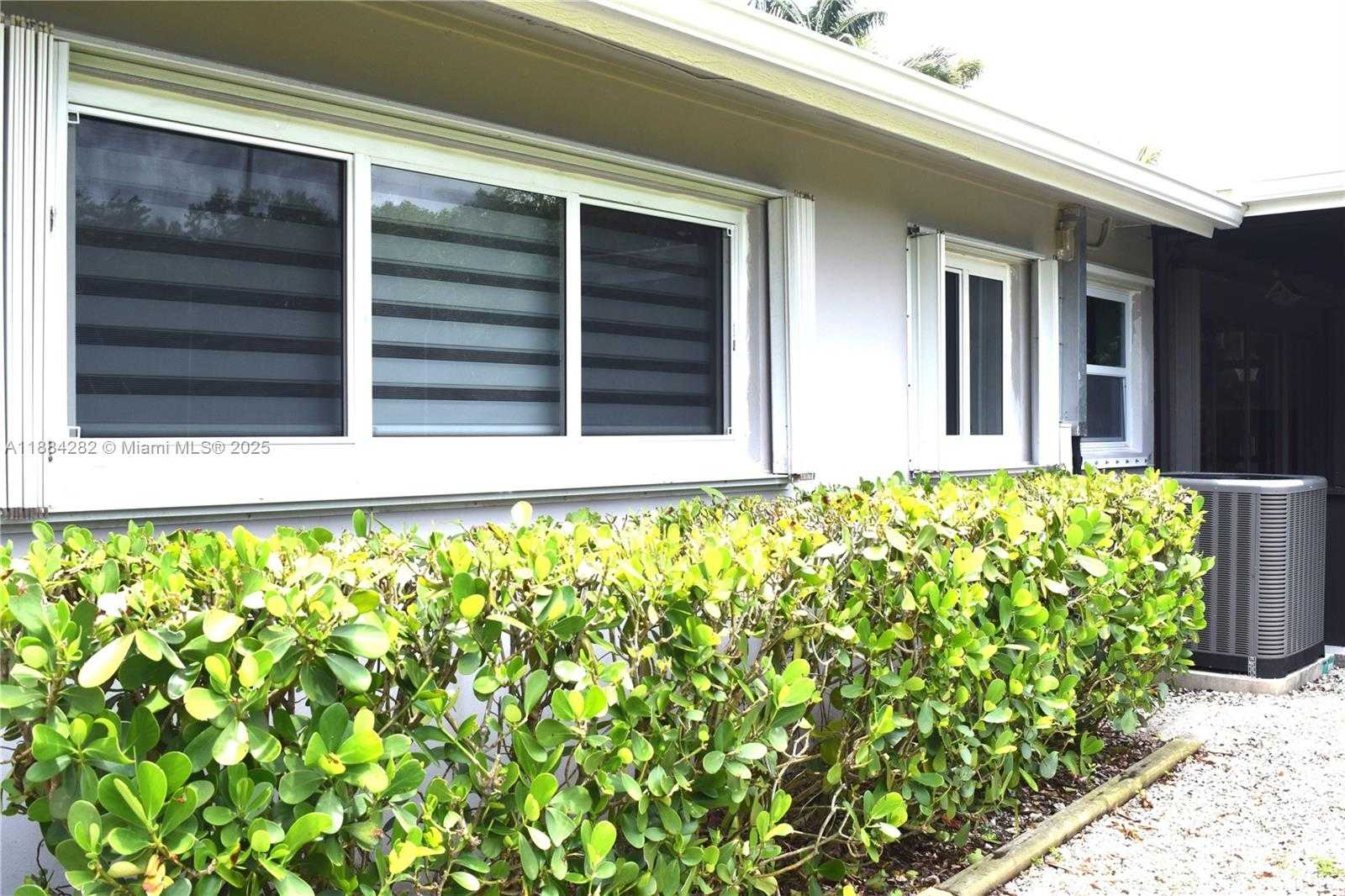 Small Image of 9355 SOUTH WEST 181ST ST, Palmetto Bay Number 69