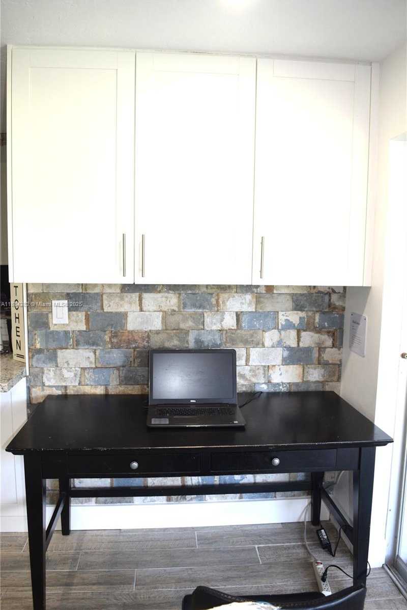 Small Image of 9355 SOUTH WEST 181ST ST, Palmetto Bay Number 72
