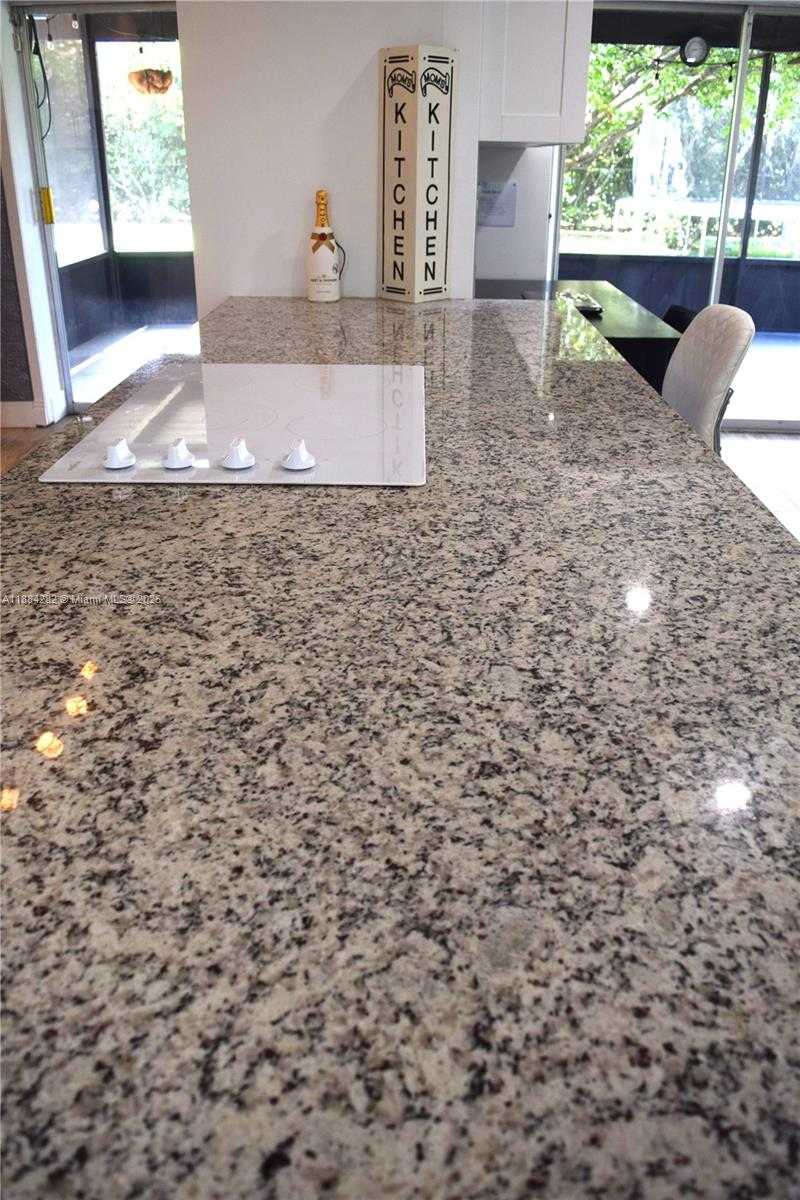 Small Image of 9355 SOUTH WEST 181ST ST, Palmetto Bay Number 82