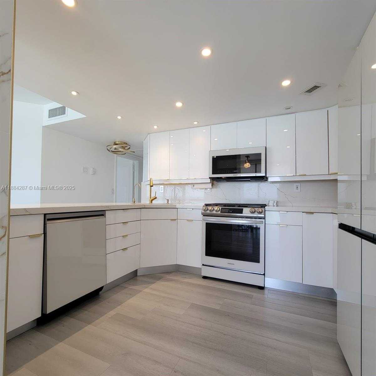 Small Image of 2030 SOUTH OCEAN DR #920, Hallandale Beach Number 15