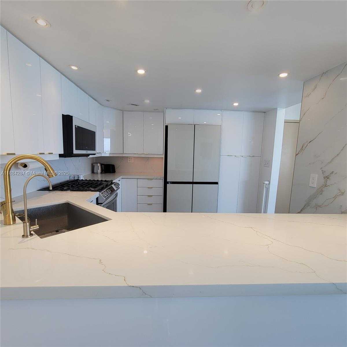 Small Image of 2030 SOUTH OCEAN DR #920, Hallandale Beach Number 16