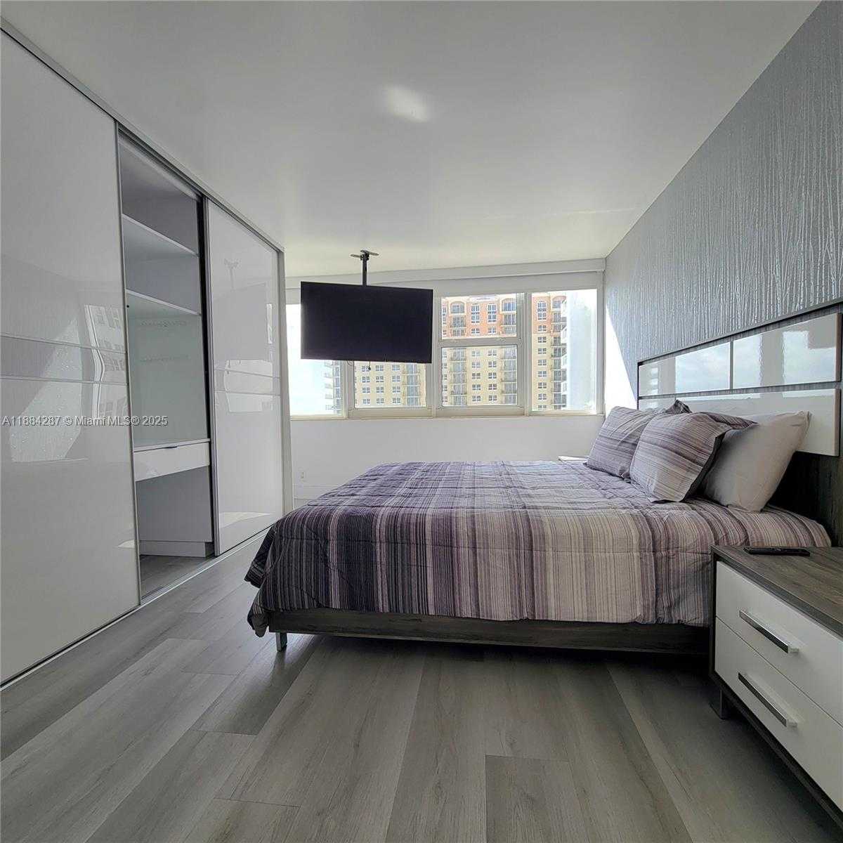 Small Image of 2030 SOUTH OCEAN DR #920, Hallandale Beach Number 18