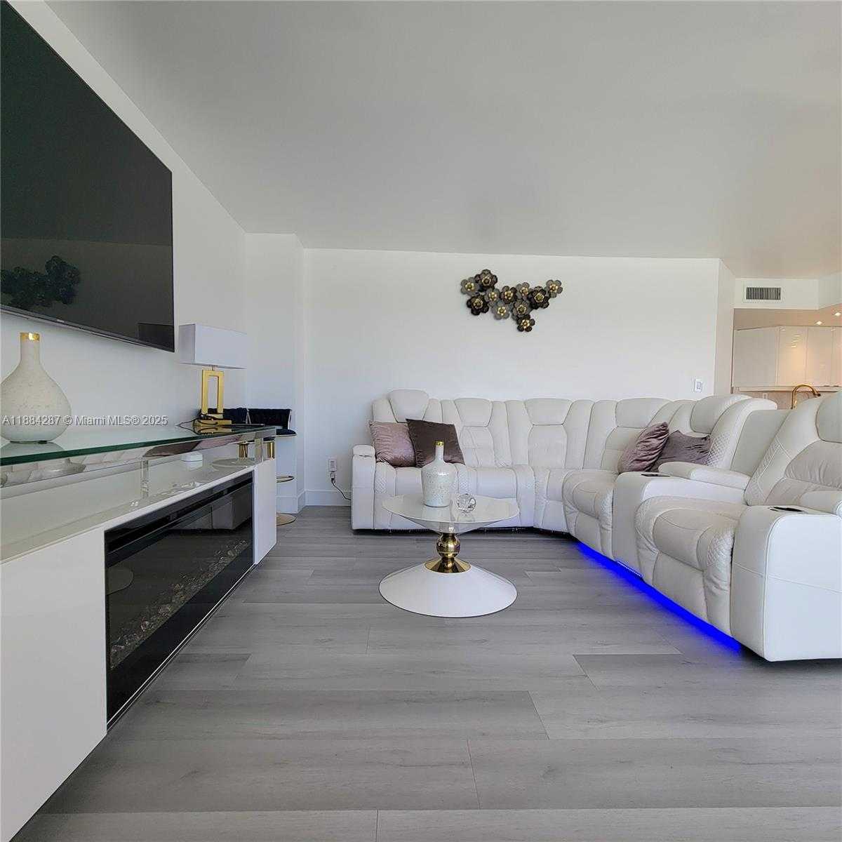 Small Image of 2030 SOUTH OCEAN DR #920, Hallandale Beach Number 9