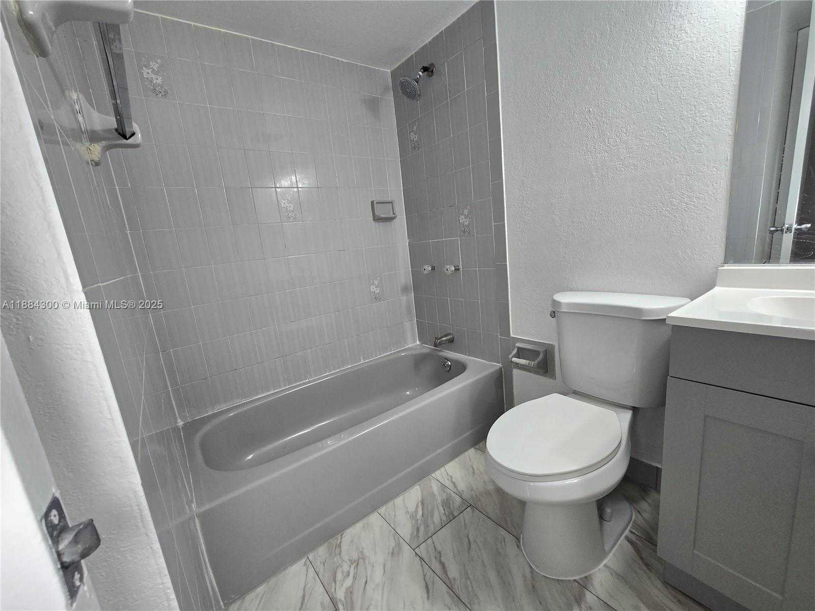 Small Image of 4715 NORTH WEST 7TH ST #410-2, Miami Number 19
