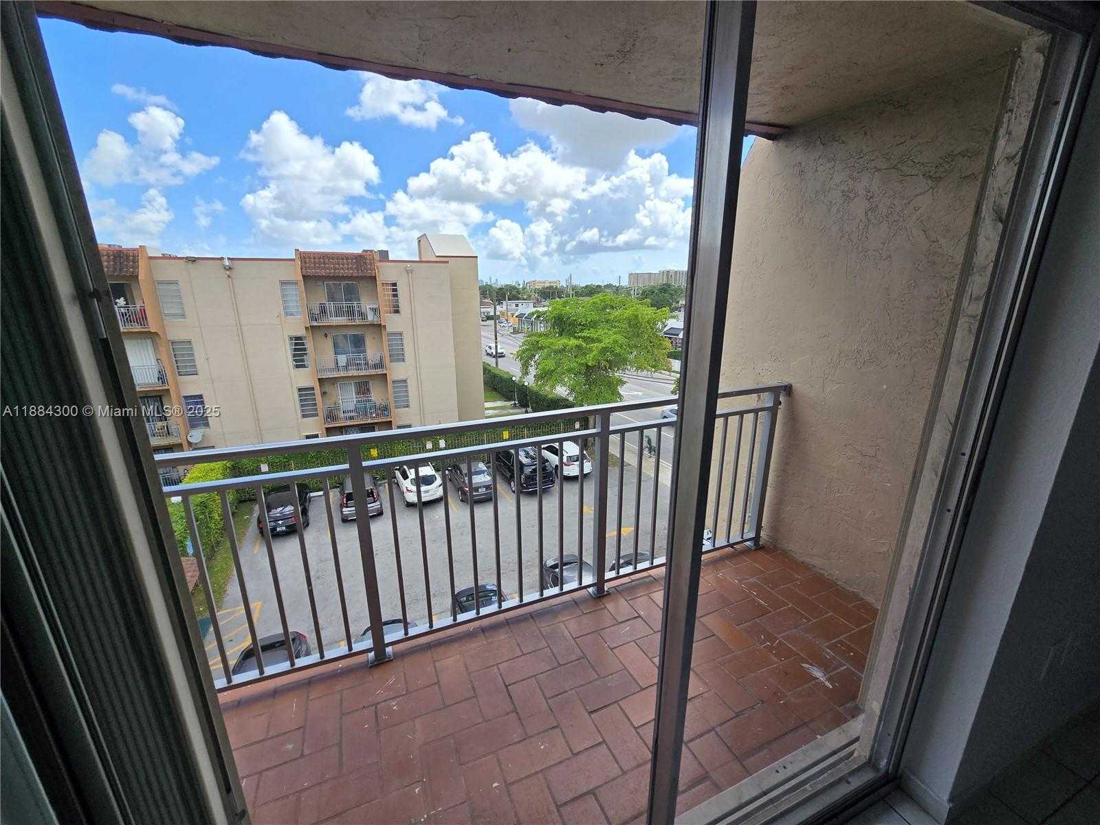 Small Image of 4715 NORTH WEST 7TH ST #410-2, Miami Number 29