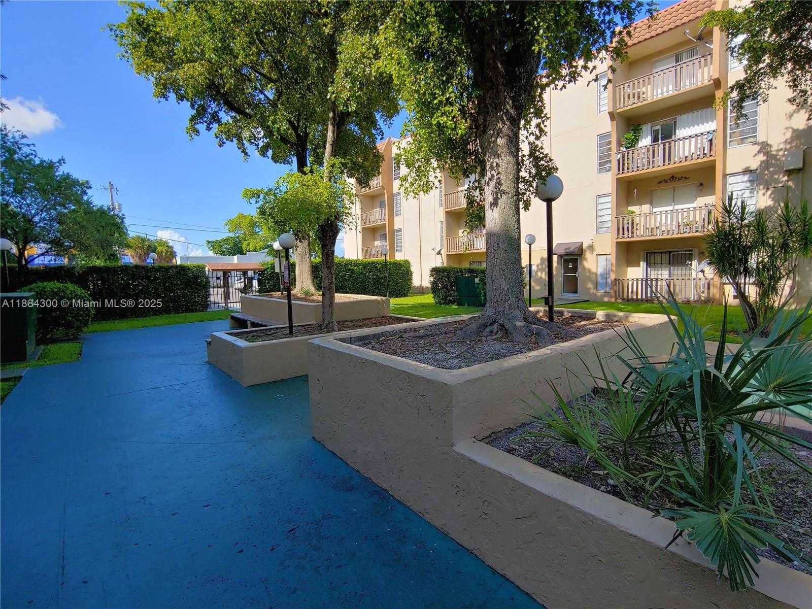 Small Image of 4715 NORTH WEST 7TH ST #410-2, Miami Number 3