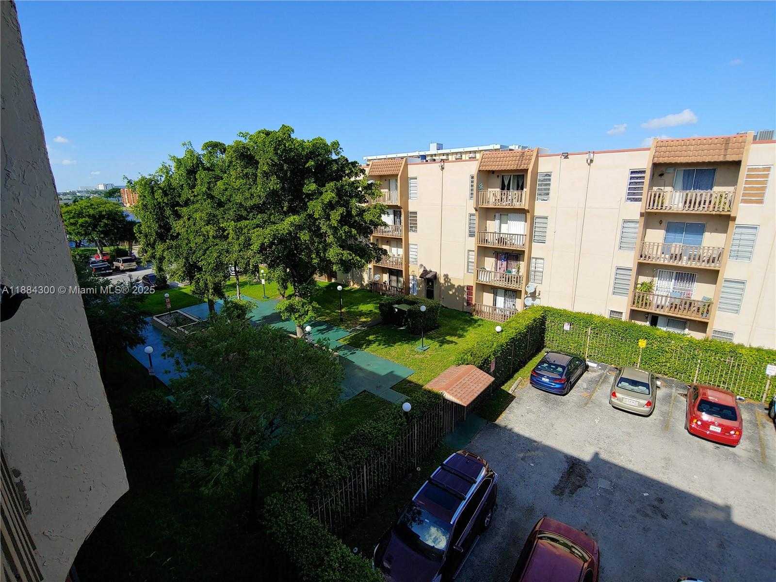 Small Image of 4715 NORTH WEST 7TH ST #410-2, Miami Number 31