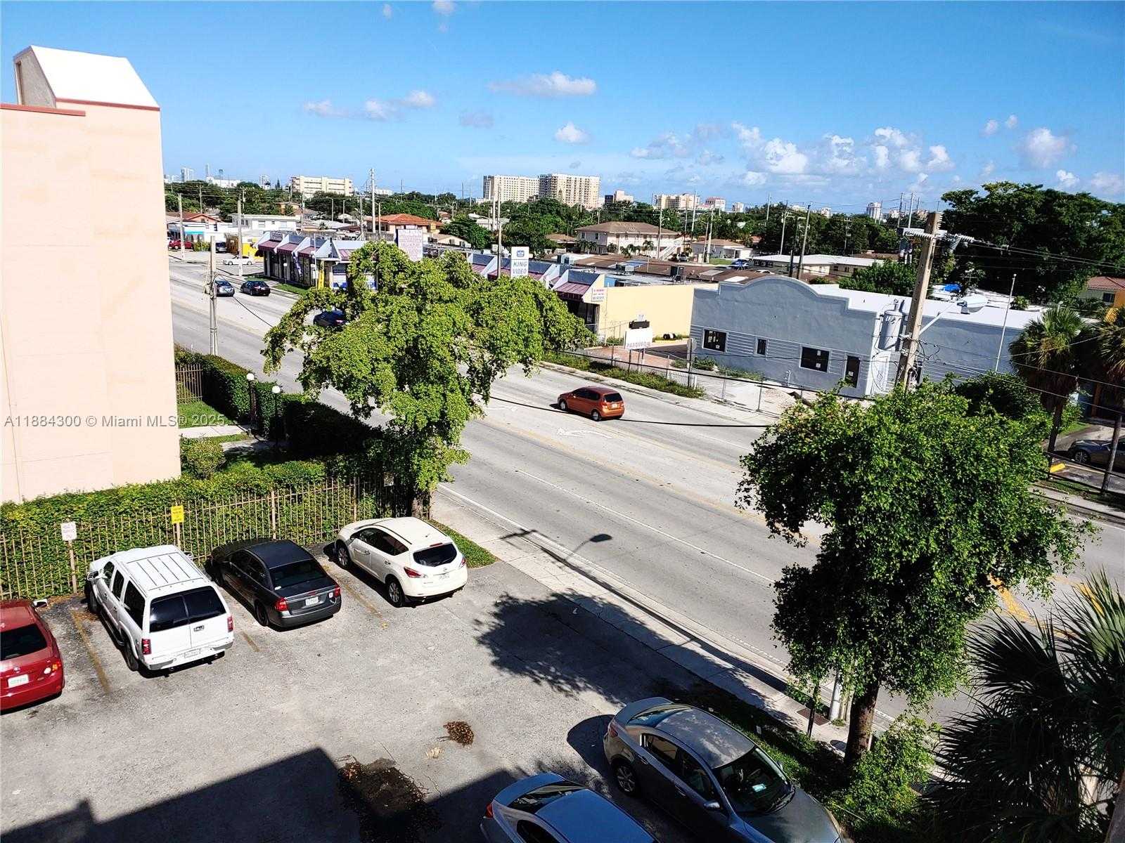 Small Image of 4715 NORTH WEST 7TH ST #410-2, Miami Number 35