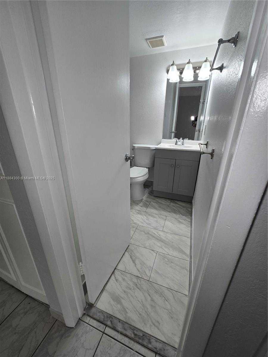 Small Image of 4715 NORTH WEST 7TH ST #410-2, Miami Number 77