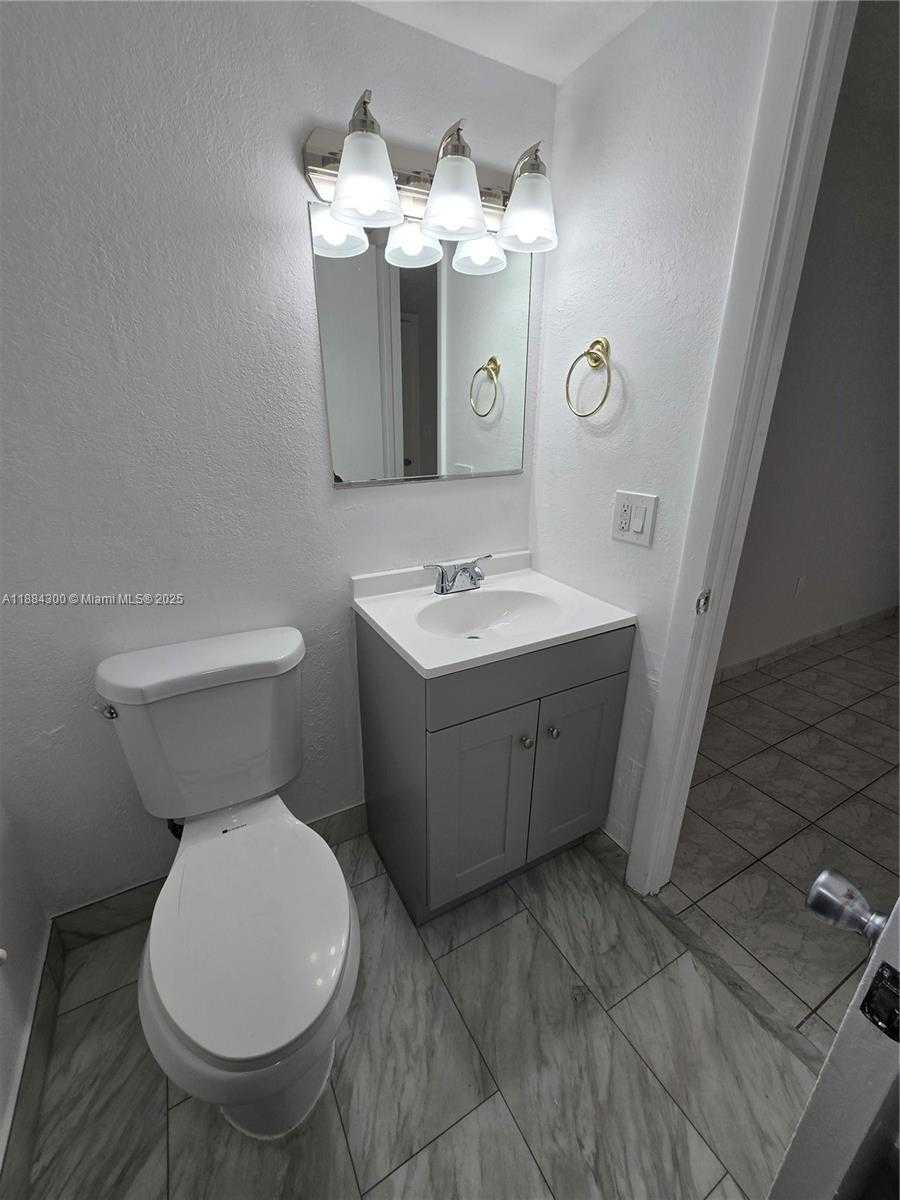 Small Image of 4715 NORTH WEST 7TH ST #410-2, Miami Number 85