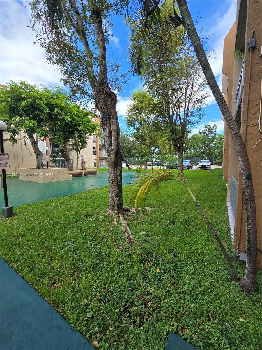 Small Image of 4715 NORTH WEST 7TH ST #410-2, Miami Number 94