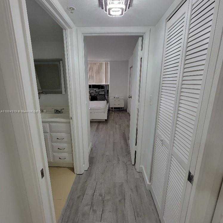 Small Image of 4370 NORTH WEST 107TH AVE #107, Doral Number 14