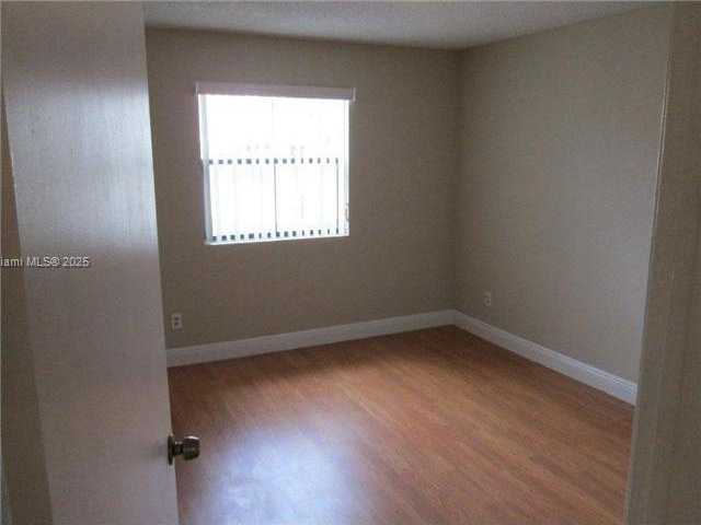 Small Image of 15040 SOUTH WEST 103RD LN #3202, Miami Number 9