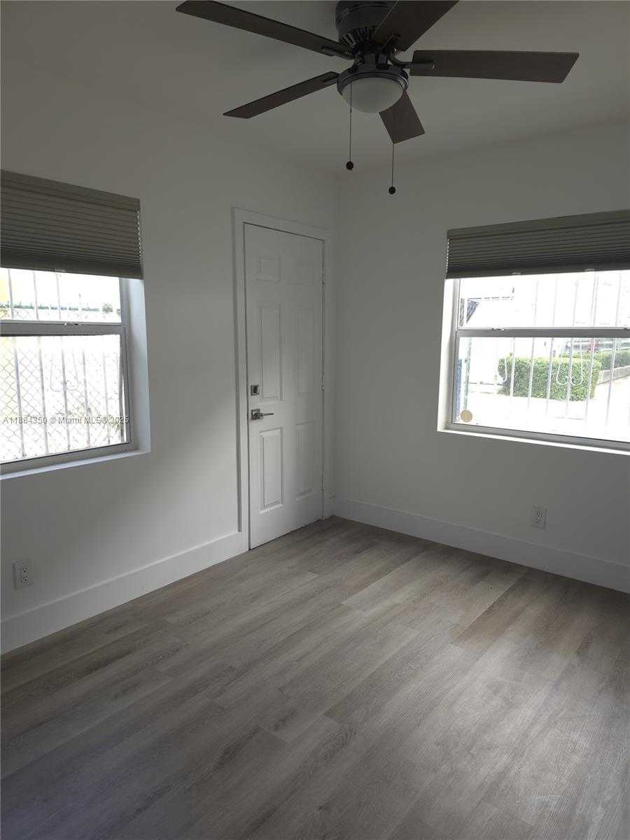 Small Image of 323 WASHINGTON AVE #6, Miami Beach Number 4