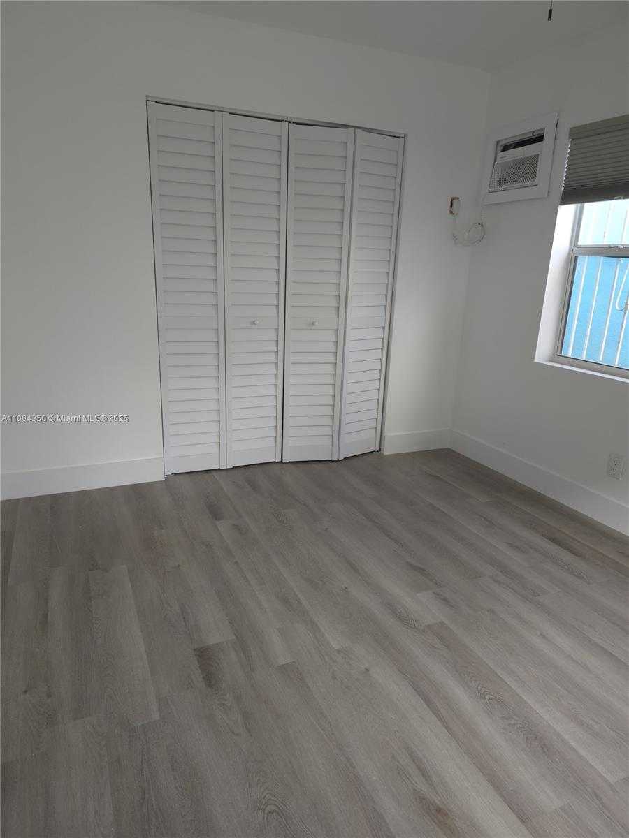 Small Image of 323 WASHINGTON AVE #6, Miami Beach Number 5