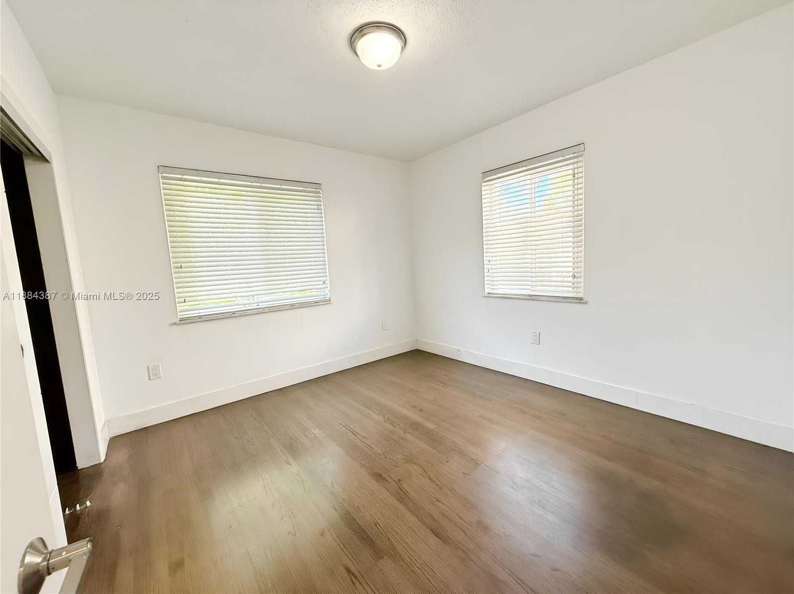 Small Image of 1500 SOUTH WEST 18TH ST #1, Miami Number 10