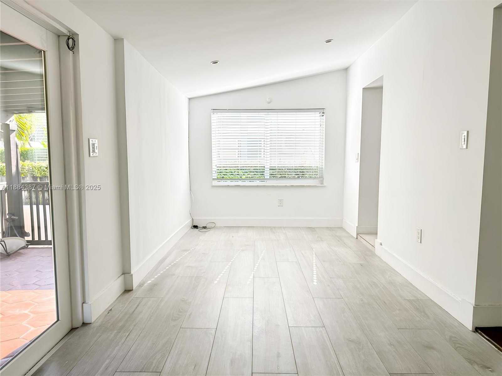 Small Image of 1500 SOUTH WEST 18TH ST #1, Miami Number 14