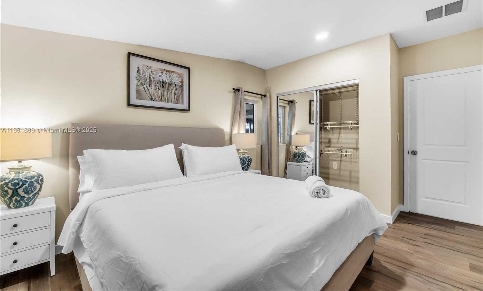 Small Image of 13405 NORTH WEST 6TH AVE, North Miami Number 2