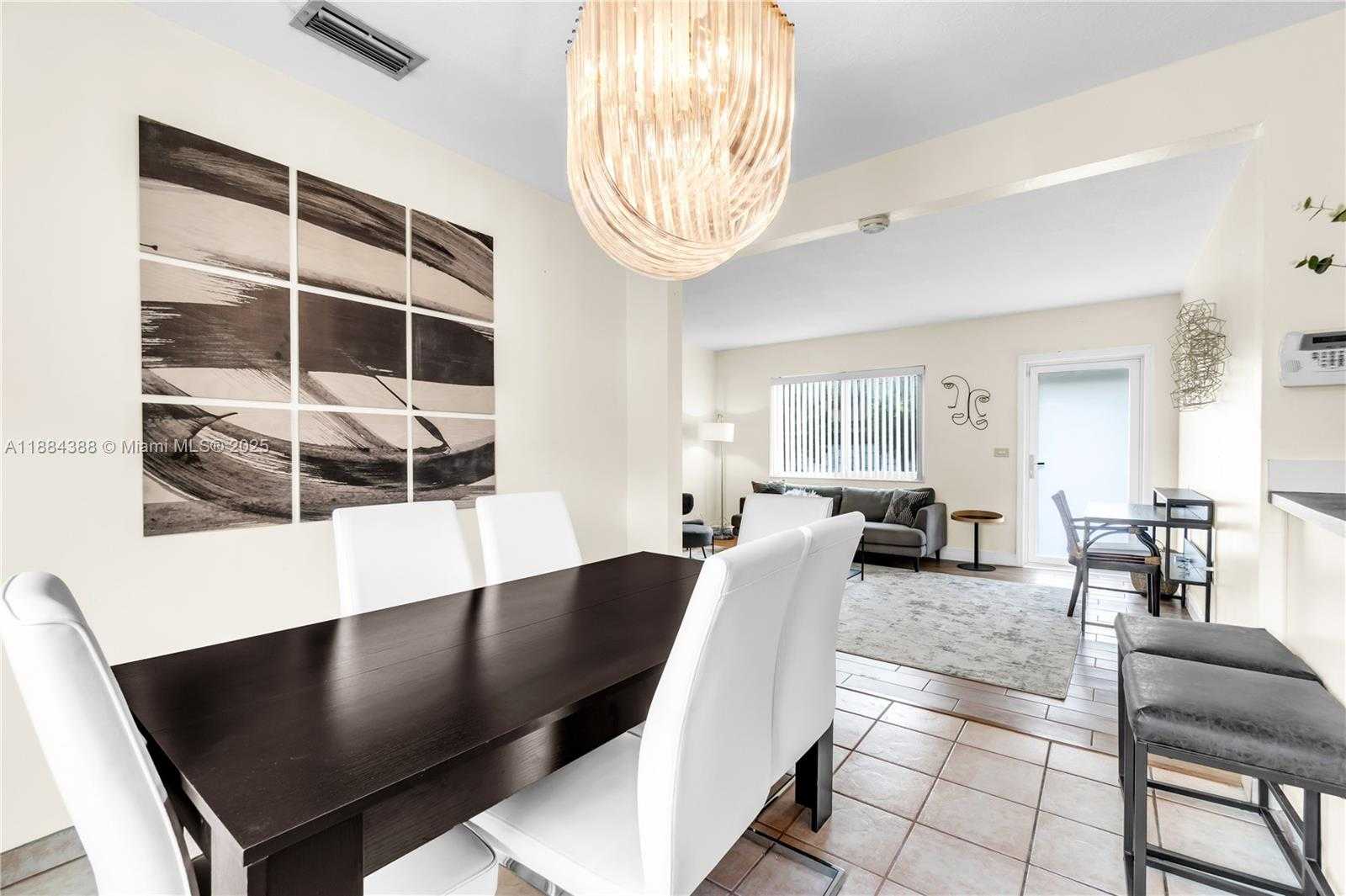 Small Image of 13405 NORTH WEST 6TH AVE, North Miami Number 8