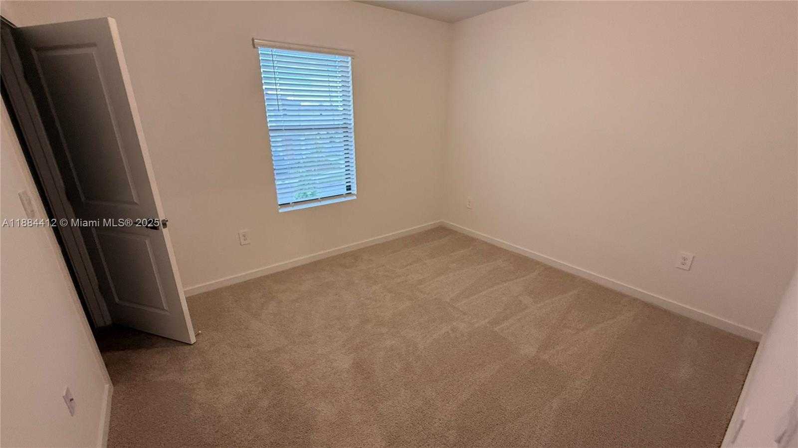 Small Image of 1684 SOUTH EAST 7TH CT #1684, Homestead Number 14