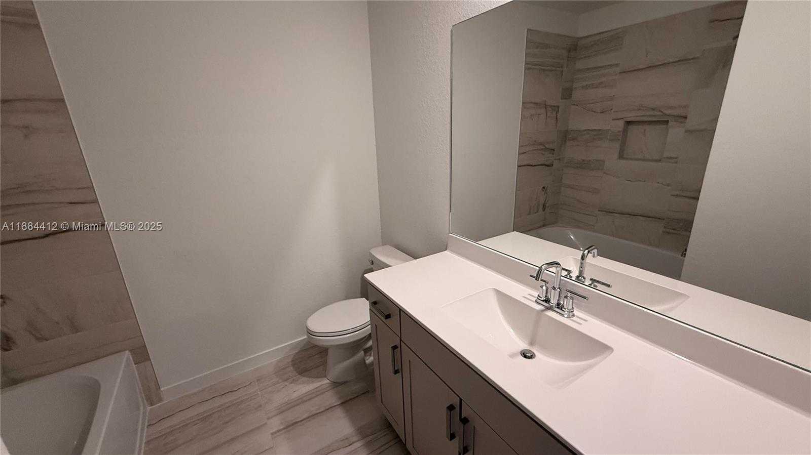 Small Image of 1684 SOUTH EAST 7TH CT #1684, Homestead Number 16