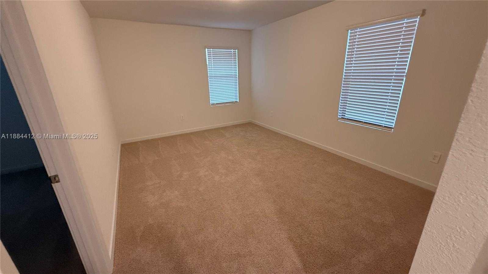 Small Image of 1684 SOUTH EAST 7TH CT #1684, Homestead Number 18