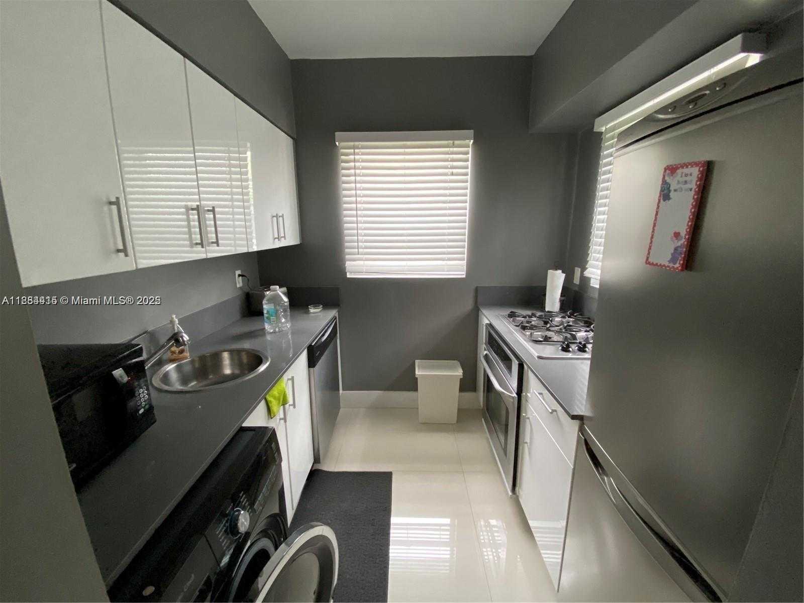 Small Image of 1604 DREXEL AVE #201, Miami Beach Number 6