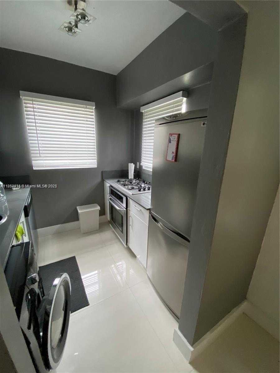 Small Image of 1604 DREXEL AVE #201, Miami Beach Number 9