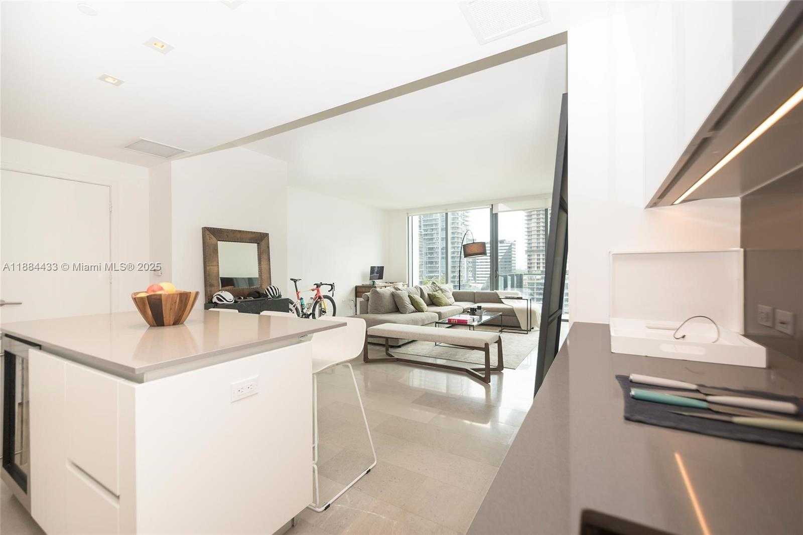 Small Image of 68 SOUTH EAST 6TH ST #1008, Miami Number 30