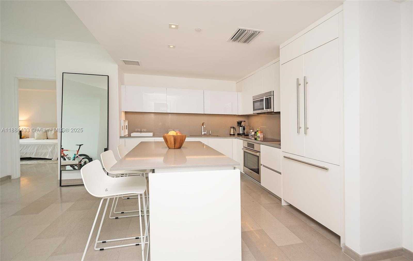 Small Image of 68 SOUTH EAST 6TH ST #1008, Miami Number 34