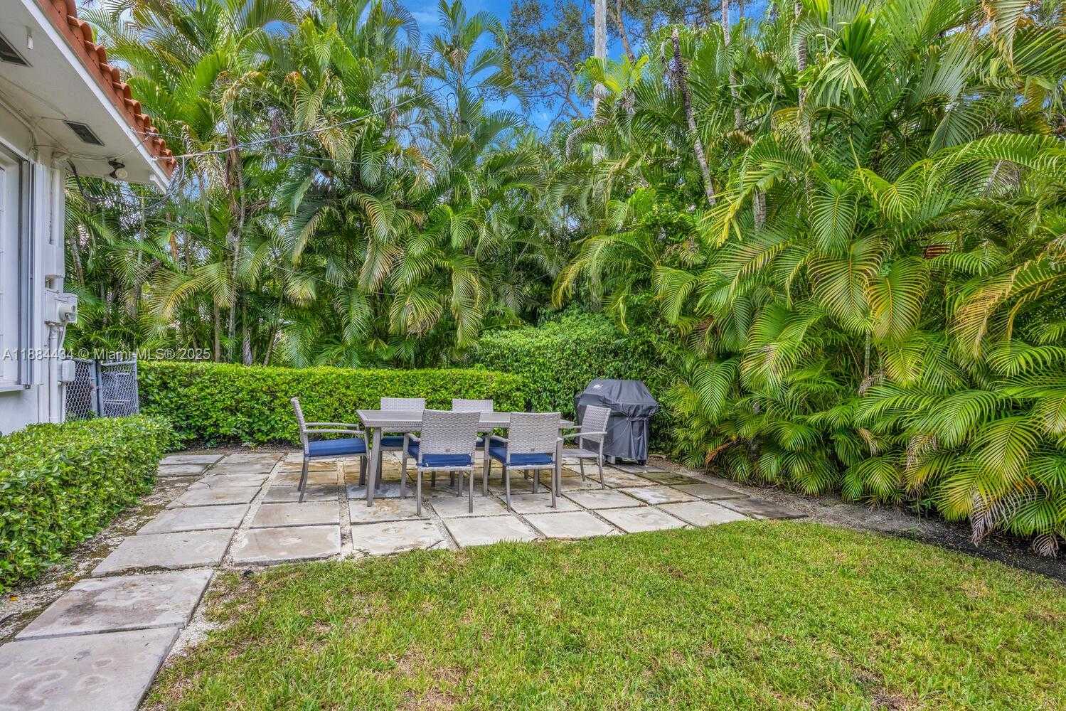 Small Image of 6815 GRATIAN ST, Coral Gables Number 32