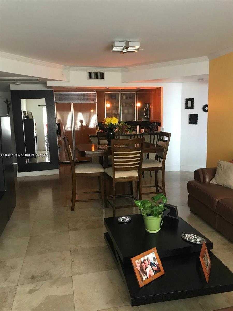 Small Image of 8290 LAKE DR #214, Doral Number 8