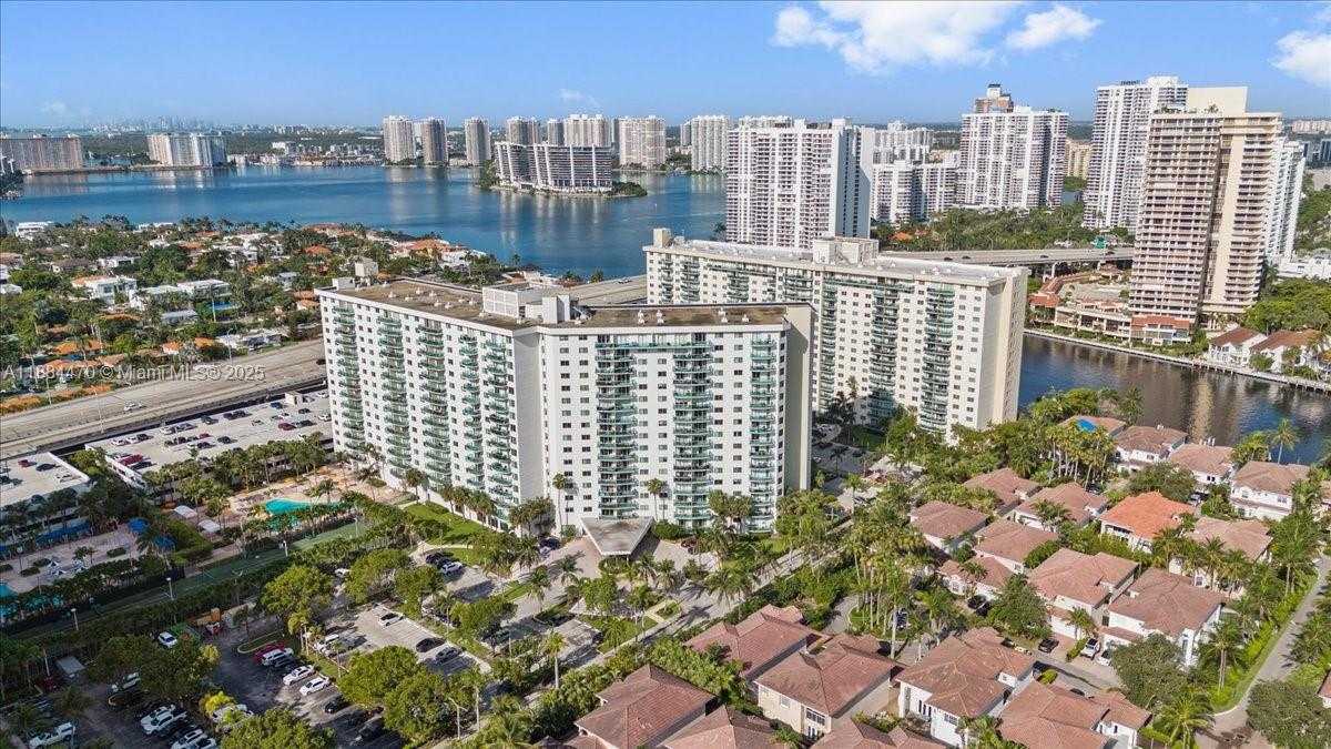 Small Image of 19380 COLLINS AVE #121, Sunny Isles Beach Number 2