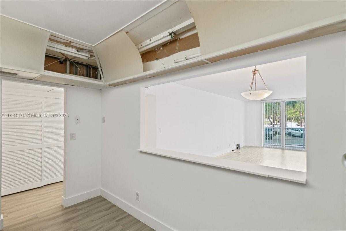 Small Image of 19380 COLLINS AVE #121, Sunny Isles Beach Number 22