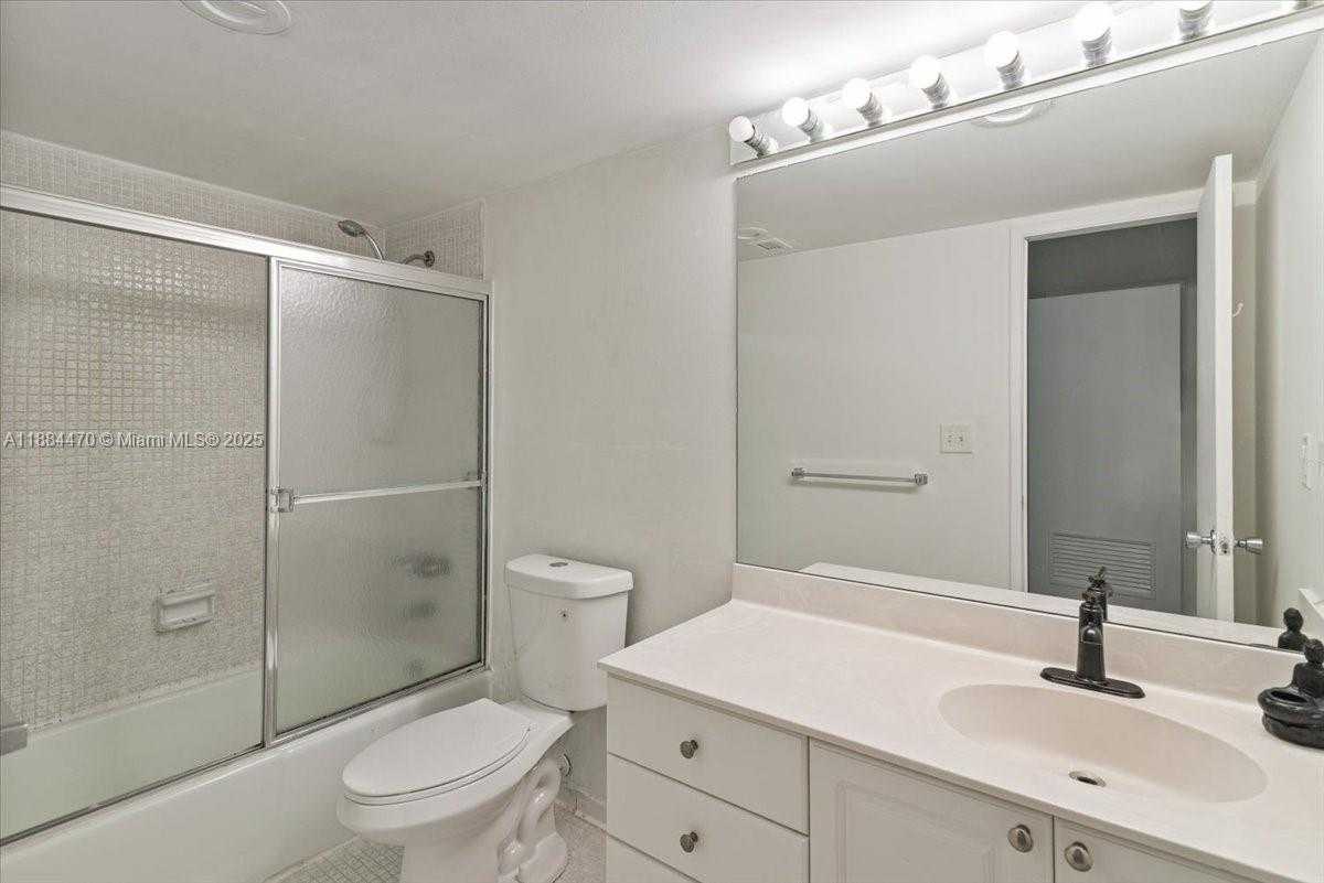 Small Image of 19380 COLLINS AVE #121, Sunny Isles Beach Number 27