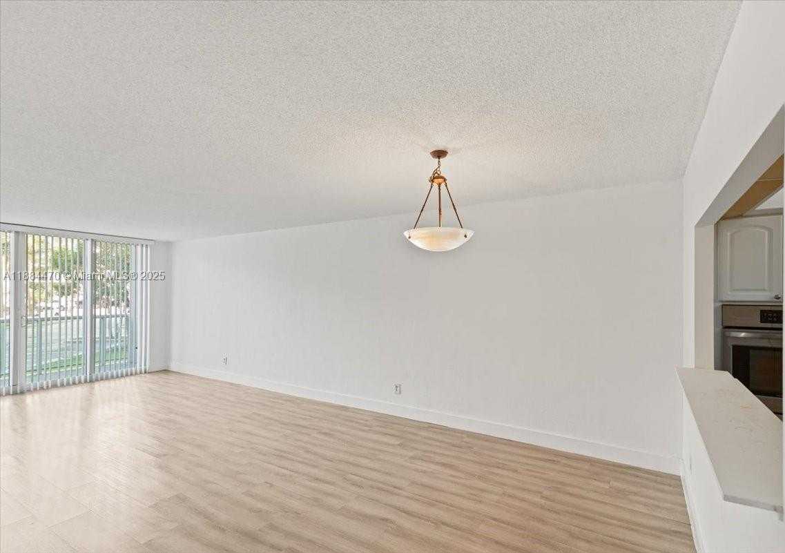 Small Image of 19380 COLLINS AVE #121, Sunny Isles Beach Number 28