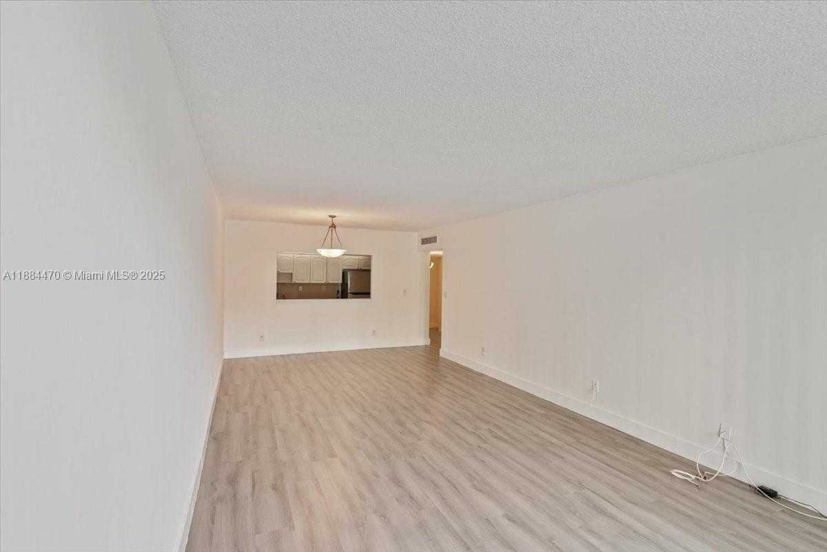 Small Image of 19380 COLLINS AVE #121, Sunny Isles Beach Number 30