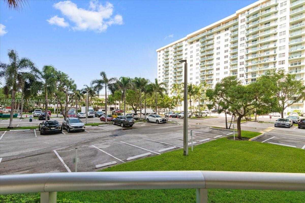Small Image of 19380 COLLINS AVE #121, Sunny Isles Beach Number 33