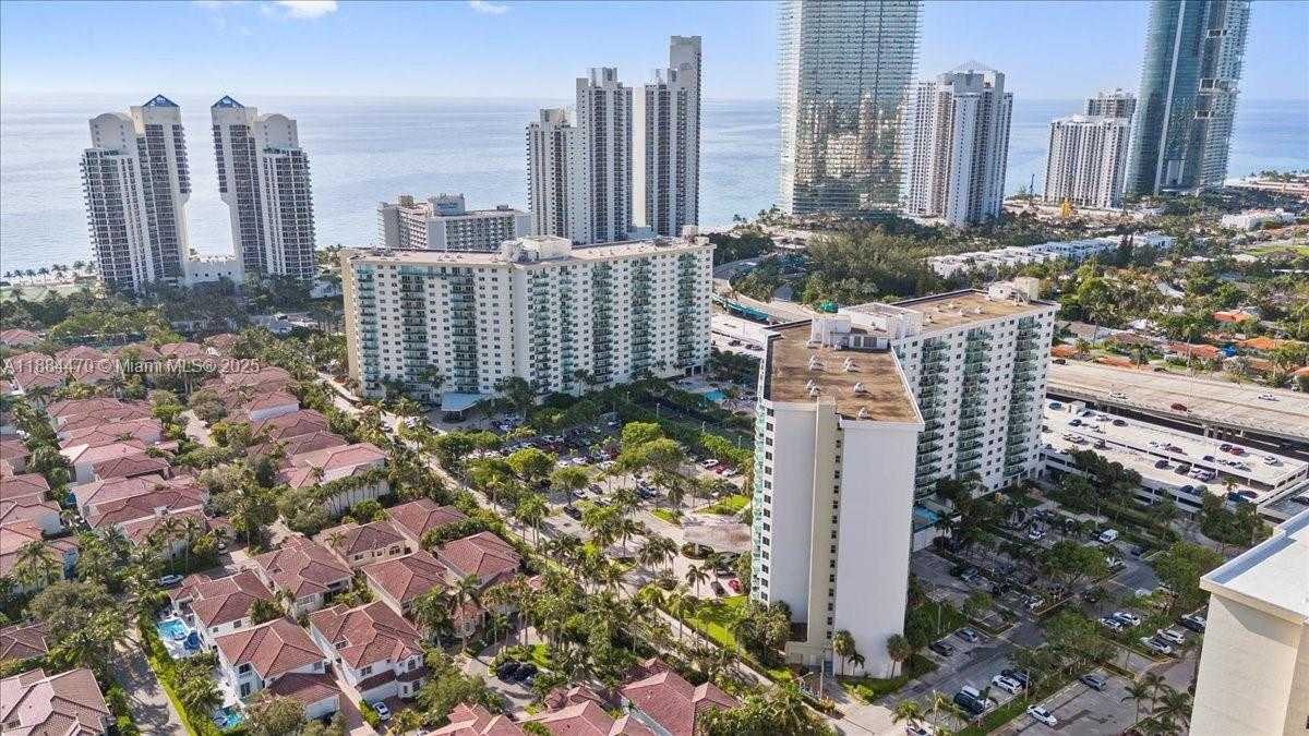 Small Image of 19380 COLLINS AVE #121, Sunny Isles Beach Number 4