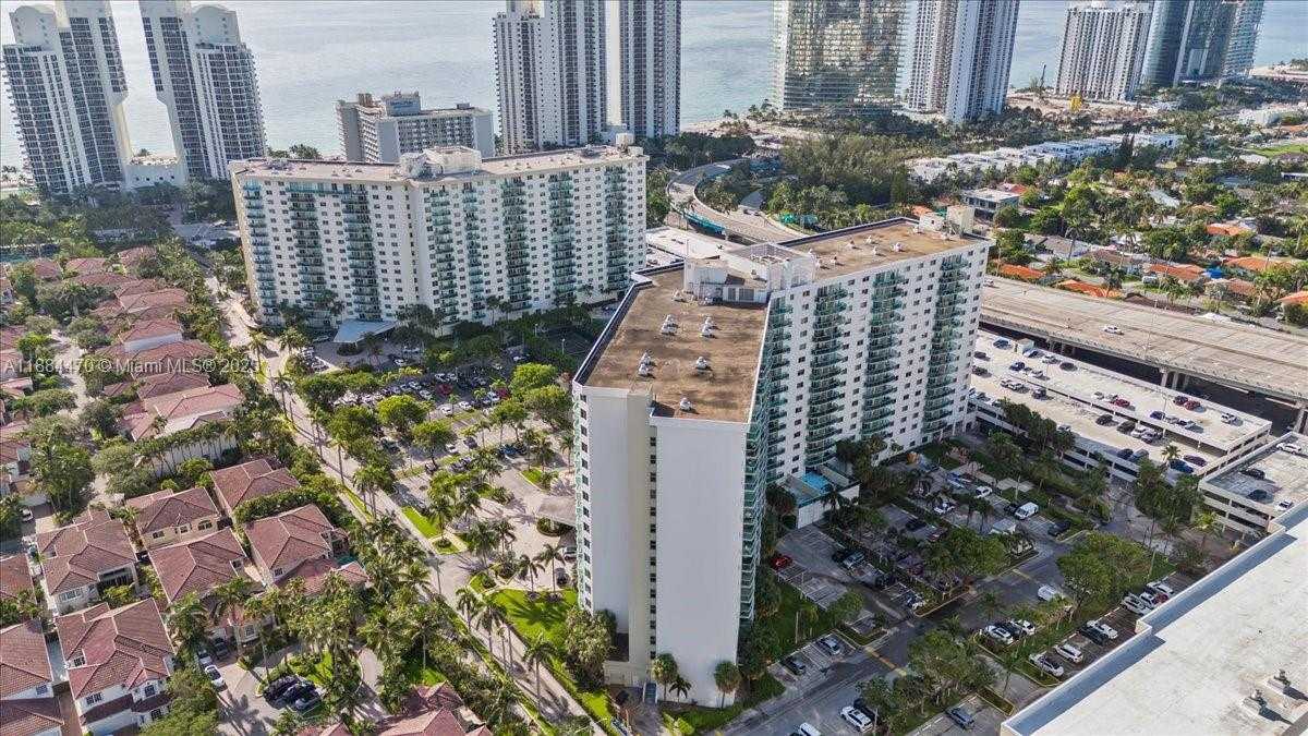 Small Image of 19380 COLLINS AVE #121, Sunny Isles Beach Number 5