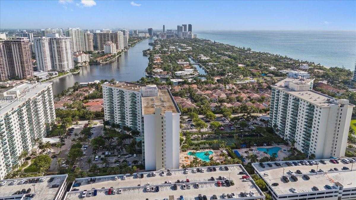 Small Image of 19380 COLLINS AVE #121, Sunny Isles Beach Number 6
