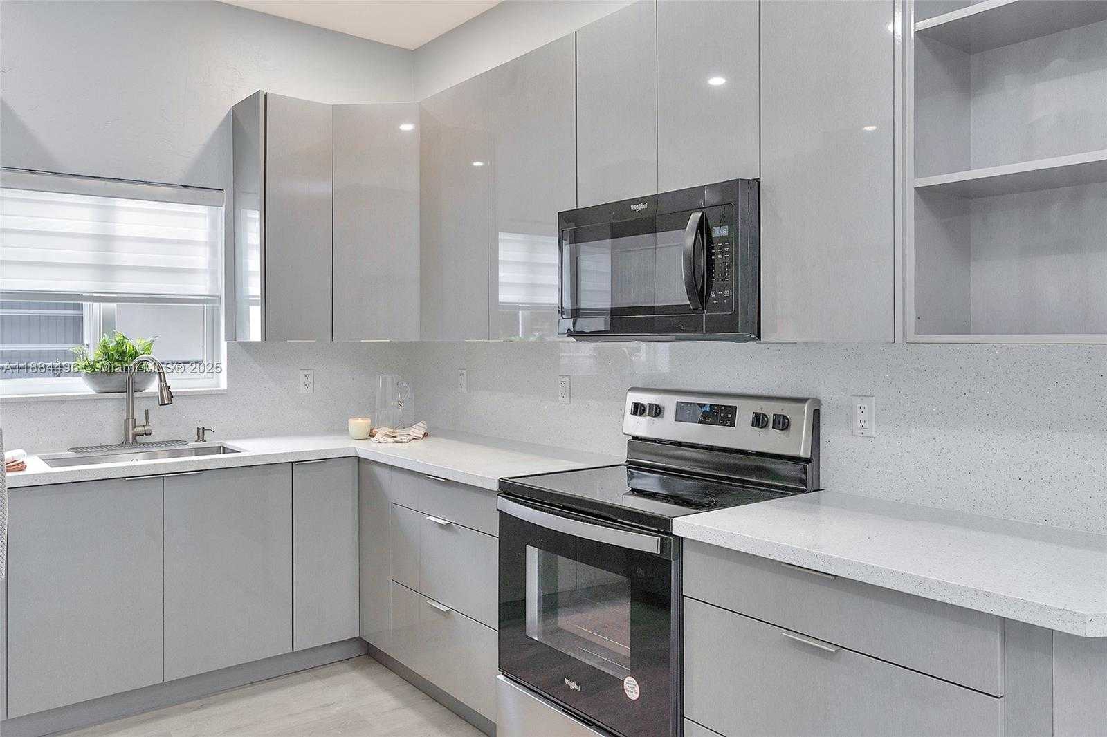 Small Image of 2246 SOUTH WEST 3RD ST, Miami Number 18