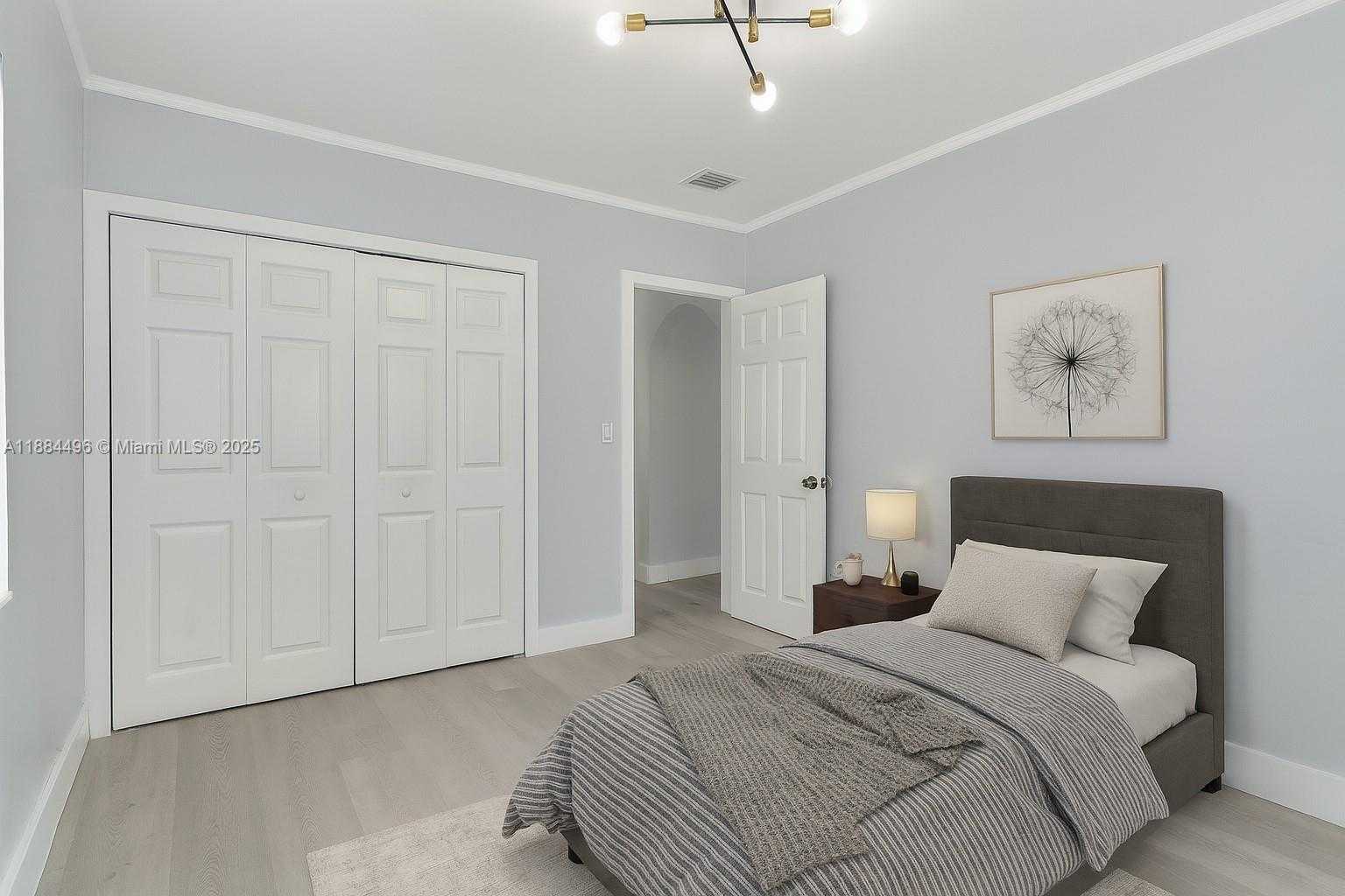 Small Image of 2246 SOUTH WEST 3RD ST, Miami Number 33