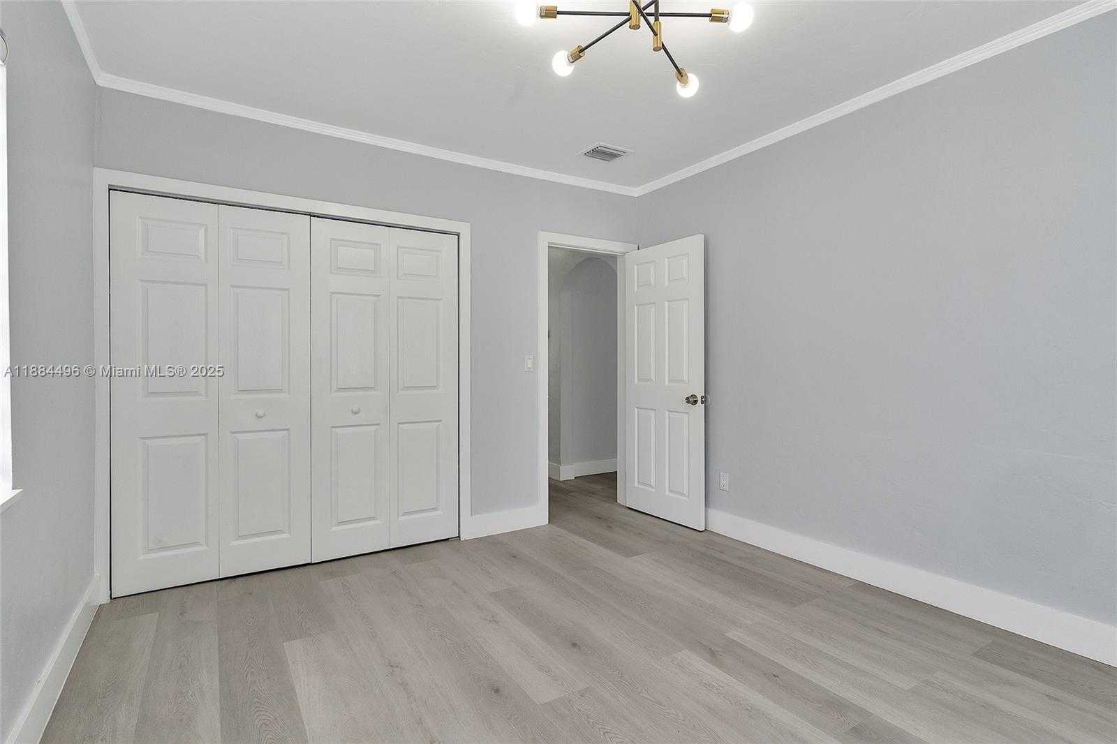 Small Image of 2246 SOUTH WEST 3RD ST, Miami Number 34