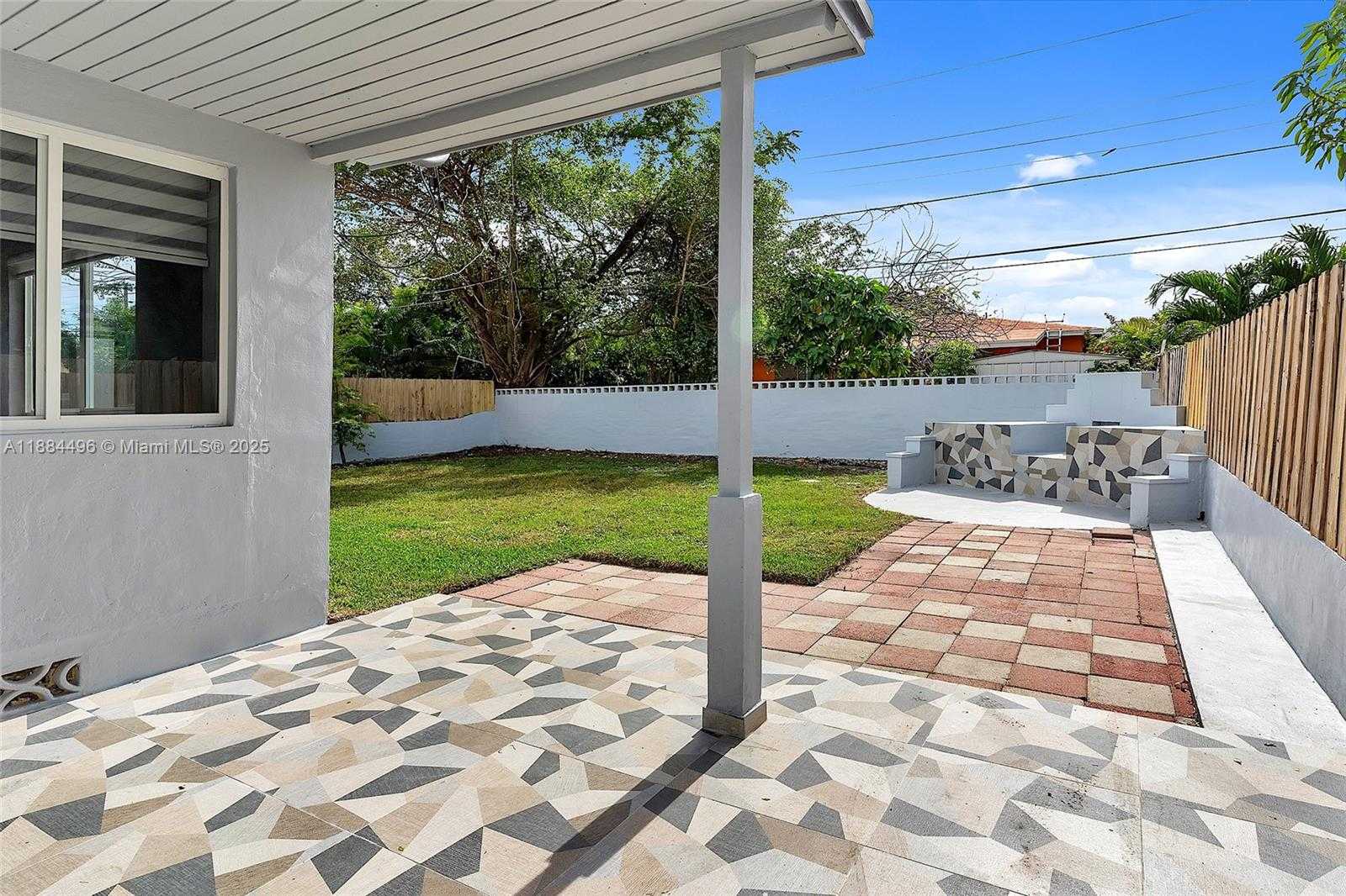 Small Image of 2246 SOUTH WEST 3RD ST, Miami Number 45