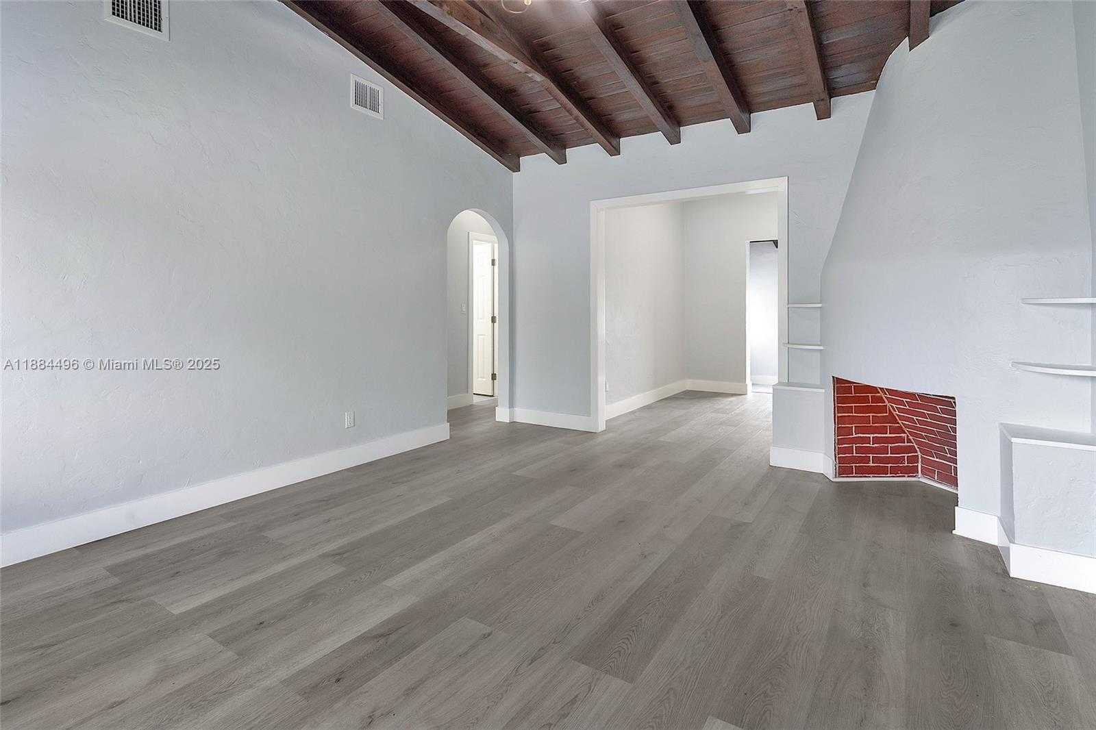 Small Image of 2246 SOUTH WEST 3RD ST, Miami Number 5