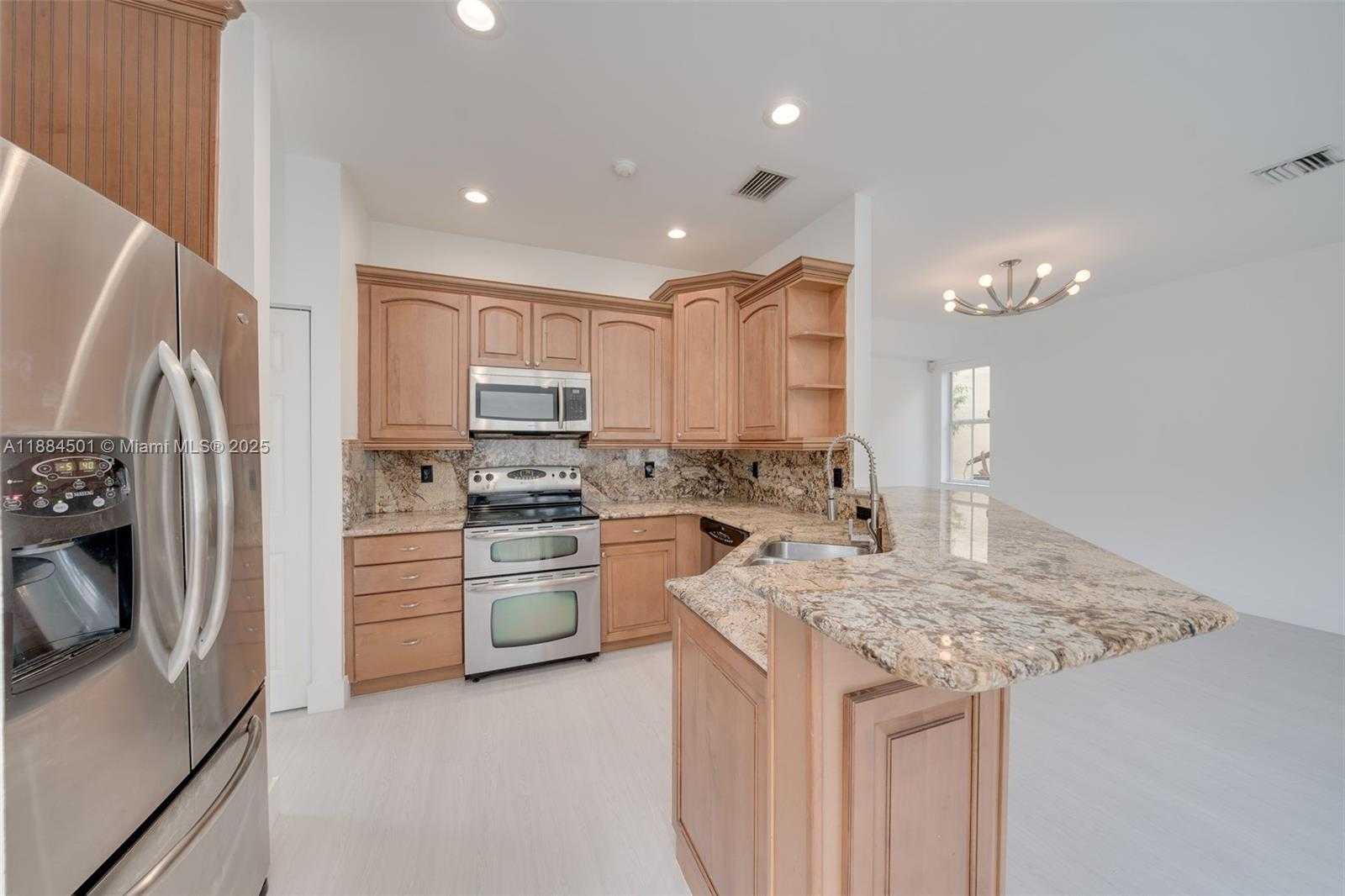Small Image of 720 FALLING WATER RD #720, Weston Number 32