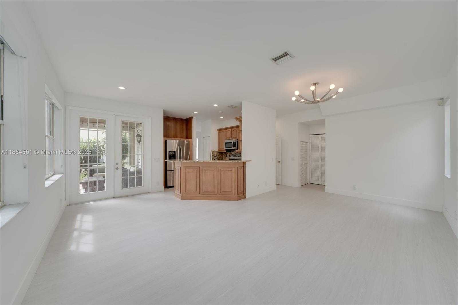 Small Image of 720 FALLING WATER RD #720, Weston Number 33
