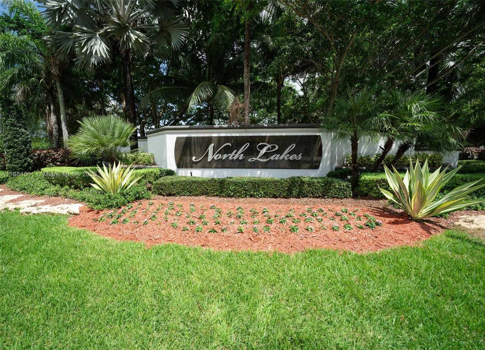 Small Image of 720 FALLING WATER RD #720, Weston Number 45