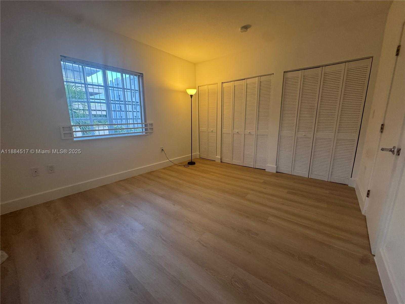 Small Image of 7734 ABBOTT AVE #204, Miami Beach Number 5